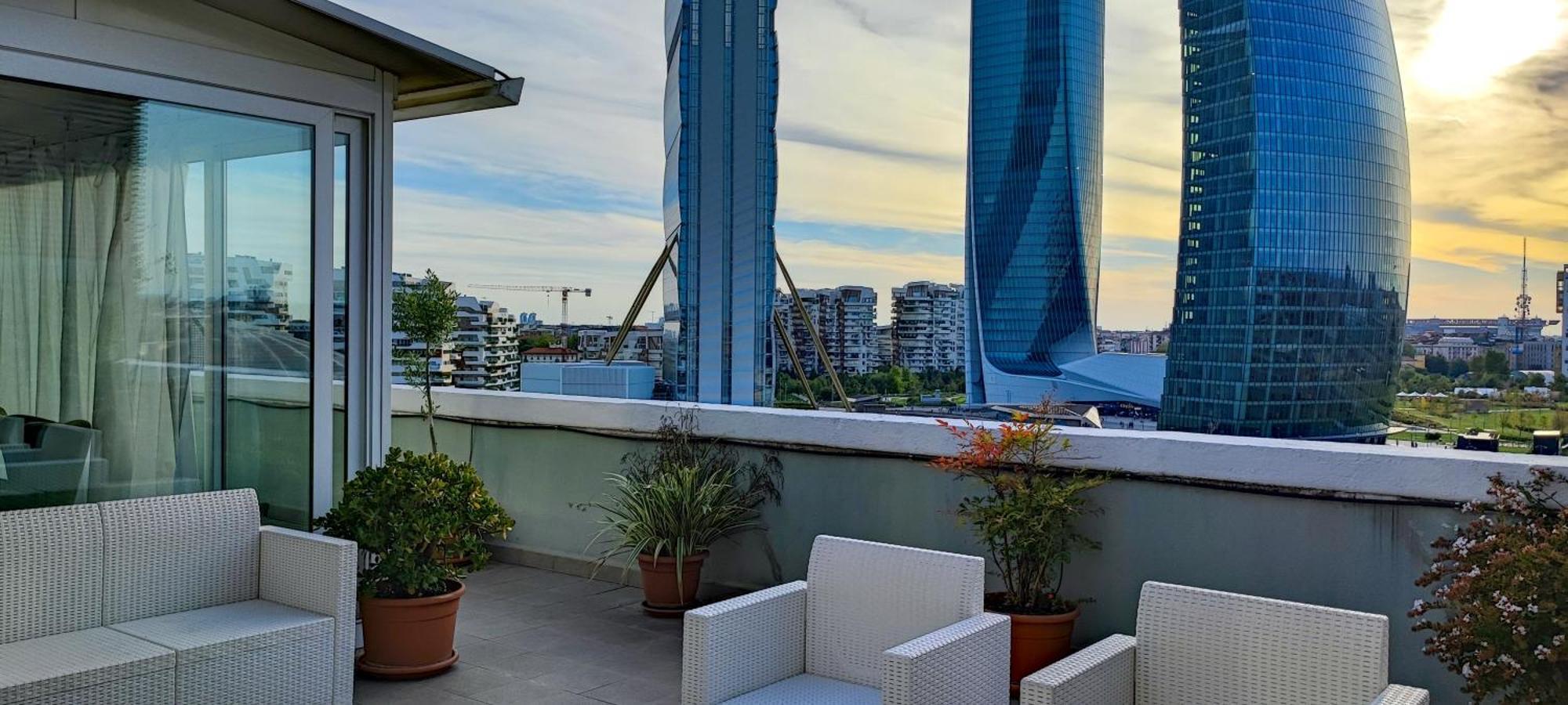 City Life Sky Apartment- Mico- Breathtaking Penthouse Milan Bagian luar foto